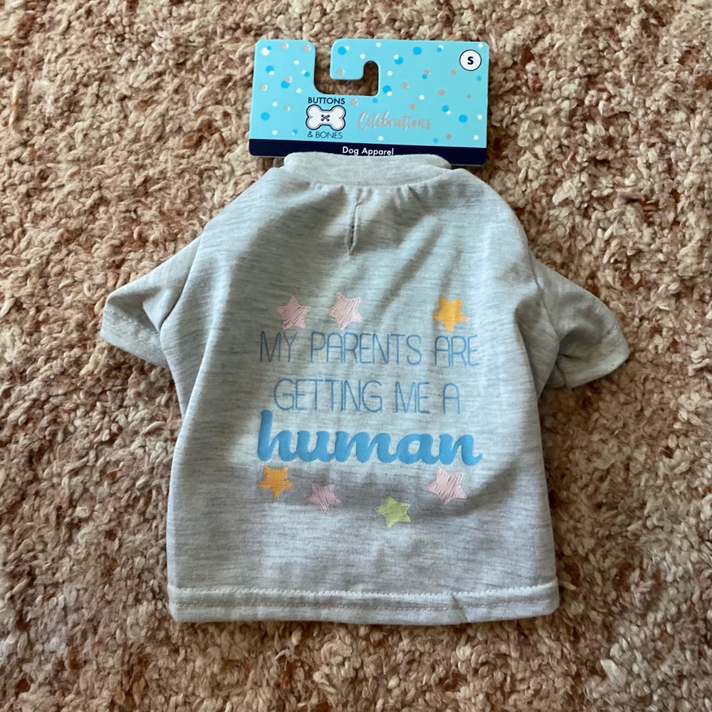 Baby announcement dog shirt - my parents are getting me a human